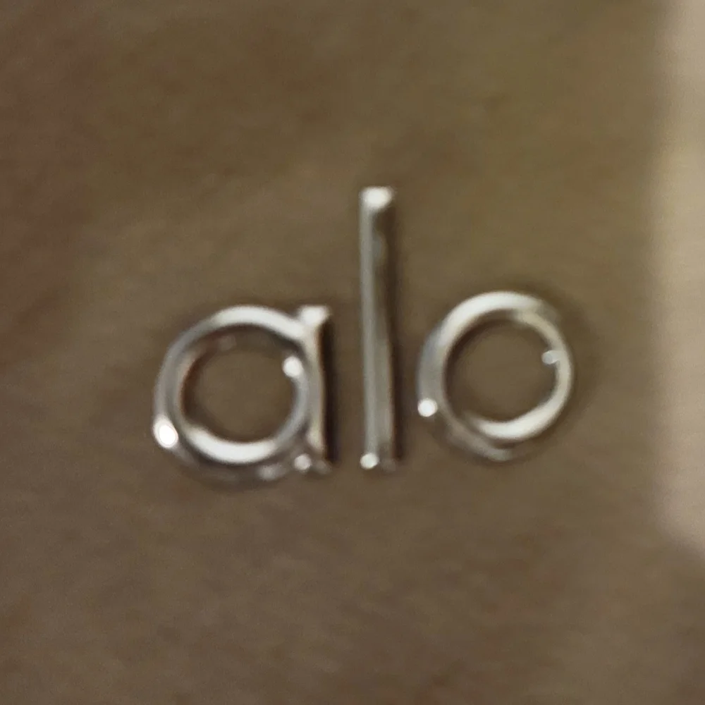 ALO ALCOLADE Sweats SIZE SMALL - Picture 4 of 6